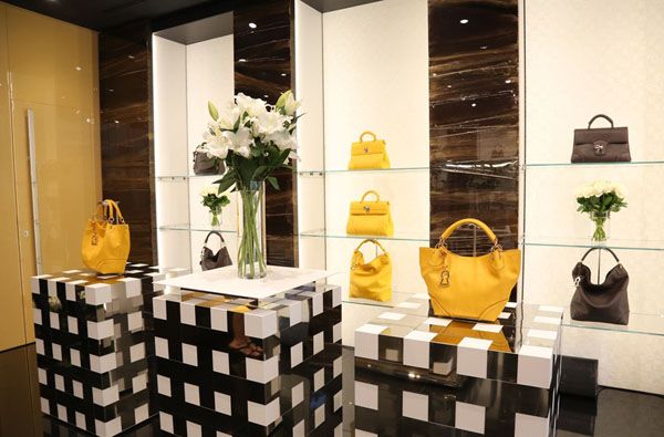 Gianfranco Lotti Sets Paris Boutique
