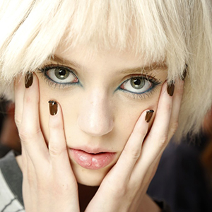 Backstage at Marc Jacobs Spring 2014