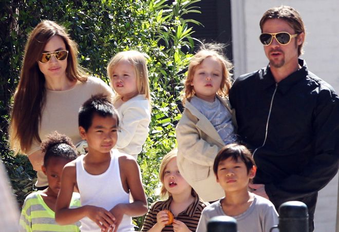 Angelina_Jolie_and_Brad_Pitt_Family