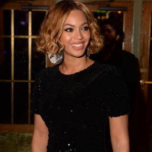 BeyoncÃ© Steps Out for Topshop Bash in NYC