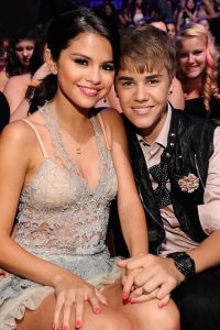 Selena Gomez Struggling To Get Over Justin Bieber She Believes He Was Her Soul Mate