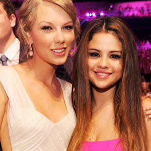 Selena Gomez loves to dance with Taylor Swift.