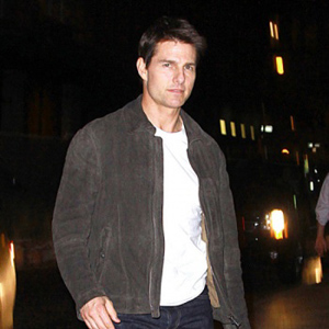 Tom Cruise Obsessed With Toy Helicopter
