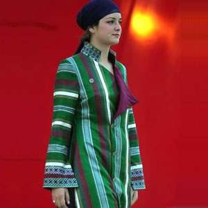Zolaykha Sherzad taking the traditional turn