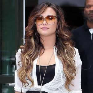 Demi Lovato Discovers Half-Sister