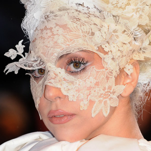 In memory of Alexander McQueen - Lady Gaga Gossip
