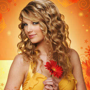 Taylor Swift flirts with Brenton Thwaites