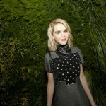 Kiernan Shipka in Coach