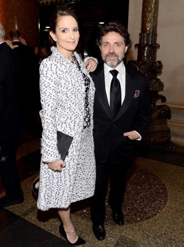 Tina Fey in Oscar de la Renta and a Roger Vivier bag and Jeff Richmond