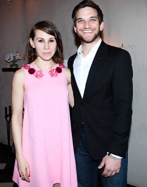 Zosia Mamet and Evan Jonigkeit