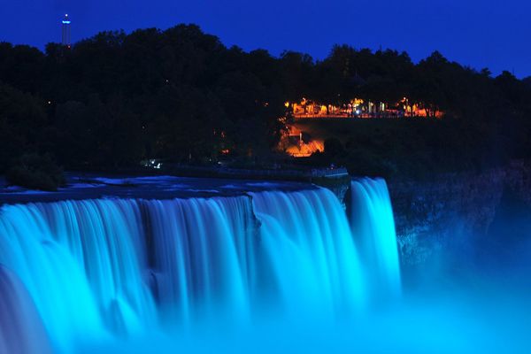 Royal Baby Celebrations - Niagara Falls