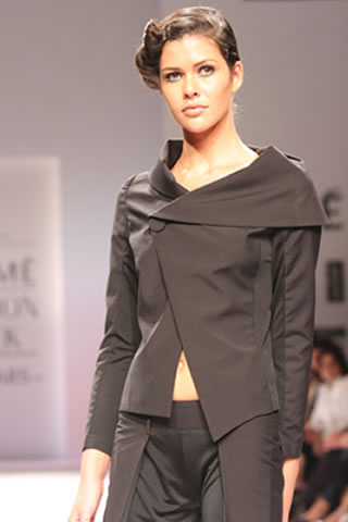 Creation of Anand Kabra for Lakme Fashion week 2009, Anand Kabra Collection