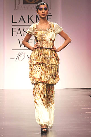 Pria Kataaria Puri collection at Lakme Fashion Week - 2009