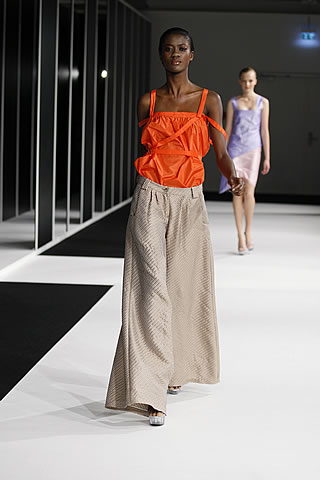 LAC ET ME Spring Summer 2010 Collection at Mercedes Benz fashion Week 09 Berlin Summary