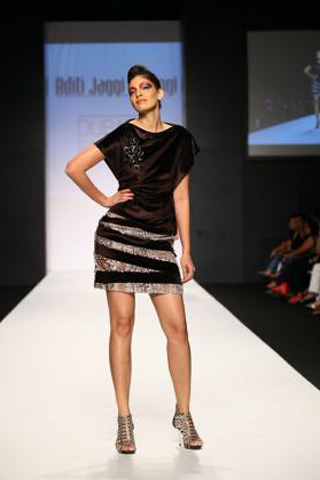 Aditi Jaggi Dubai Fashion Week Fall Winter