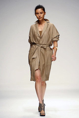 Summer 2011 Collection BY Amanda Wakeley
