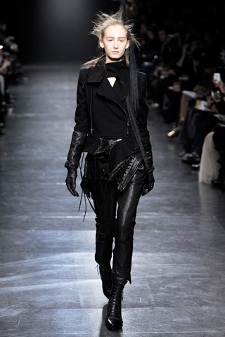 Ann Demeulemeester RTW Fall 2011 Collection Gallery 5
