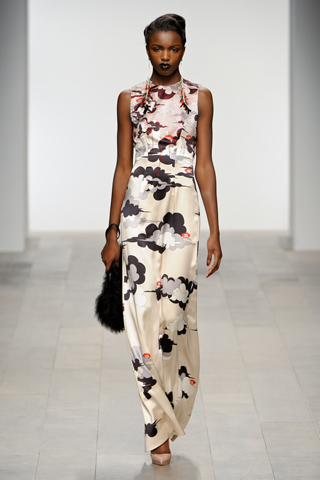 holly fulton aw2011 lfw collection leomie anderson holly