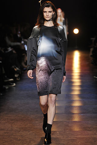 Hussein Chalayan Fall/Winter 2010/11 Collection