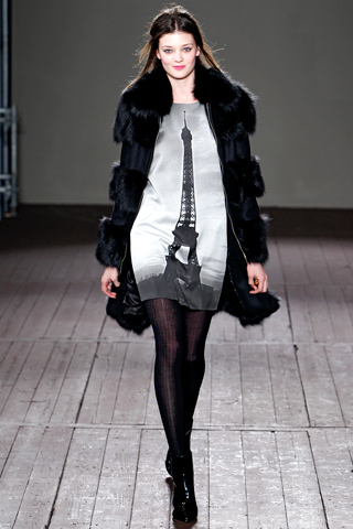 moschino cheap and chic milan fashion week fall 2011 collection 12
