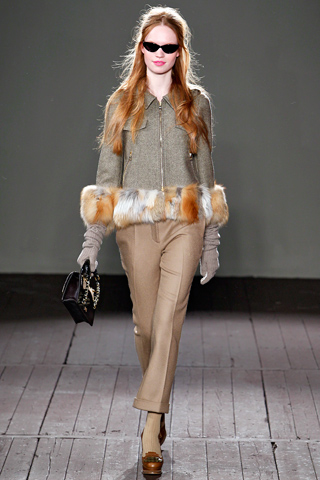 Moschinos' Cheap And Chic Fall 2011 Latest Collection | Milan Fashion Week Fall 2011