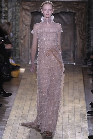 Valentino Spring 2011 Couture Collection