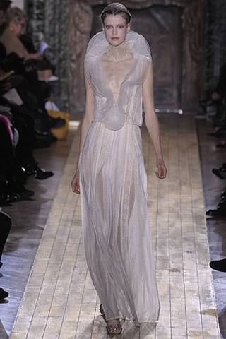 Valentino Spring Collection 2011 Couture