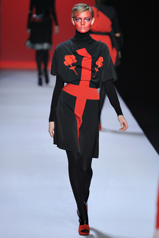 viktor and rolf ready to wear fall winter 2011 collection 16