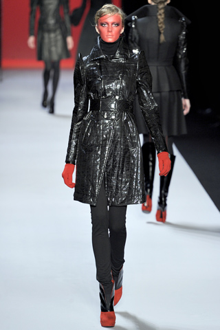 viktor and rolf ready to wear fall winter 2011 collection 6
