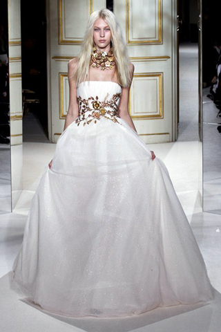 Latest 2013 Couture Collection by Giambattista Valli