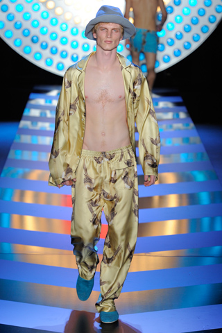 John Galliano Menswear 2011 Fashion Dresses