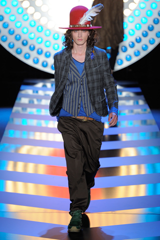 John Galliano Menswear Fashion 2011 Show