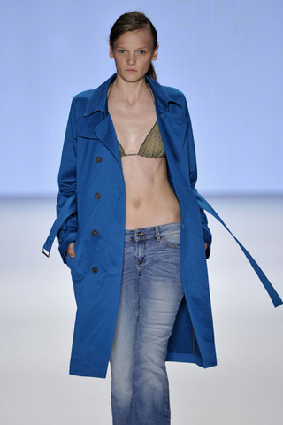 Strenesse Blue Fashion Spring/Summer 2012 Line