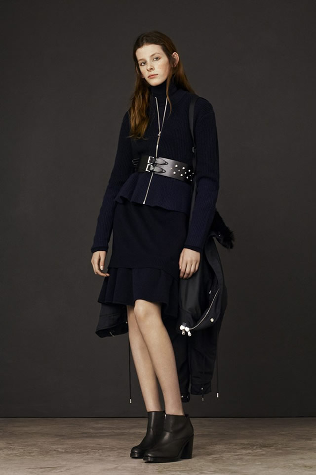 Alexander McQueen Latest RTW fall Collection
