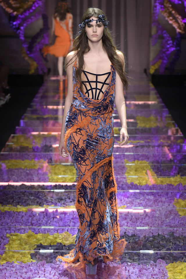 New York Fall ATELIER VERSACE  2015 Collection