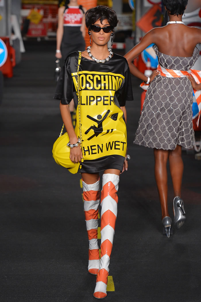 Spring RTW Moschino 2016 Collection