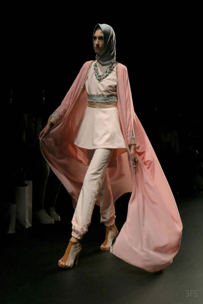 Muslim fashion designer features hijabs at New York Fashion Week