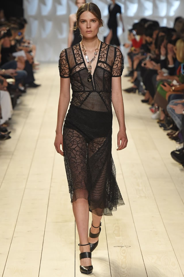 Nina Ricci 2015 Paris Fashion Week S/S Collection