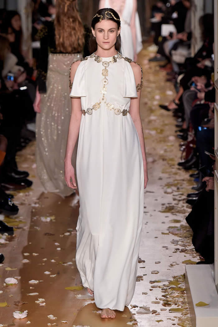Latest Collection by Valentino Spring  2016