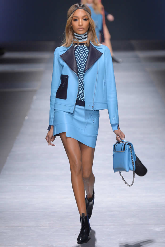 Versace Latest Fall RTW 2016 Collection