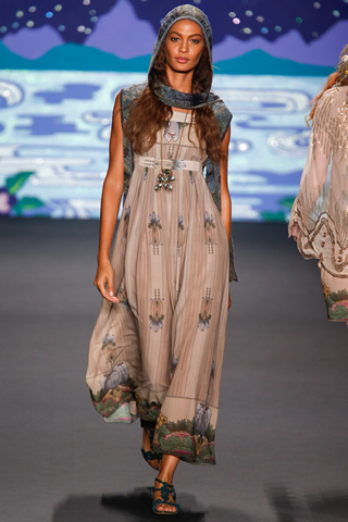 Spring New York Anna Sui latest Collection