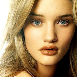 Rosie Huntington Whiteley Fashion Model Biography, Hot Pictures Gallery