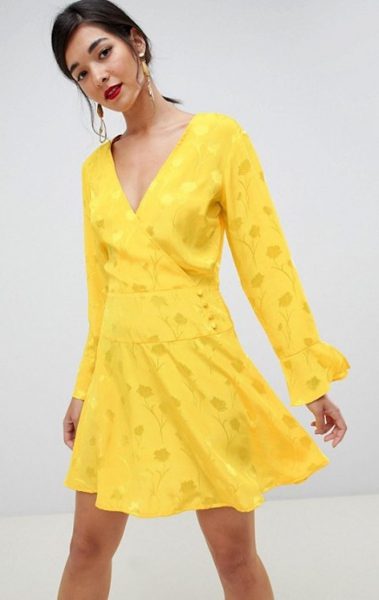 20 Yellow Bridesmaid Dresses Perfect for a Late Summer or Fall Wedding