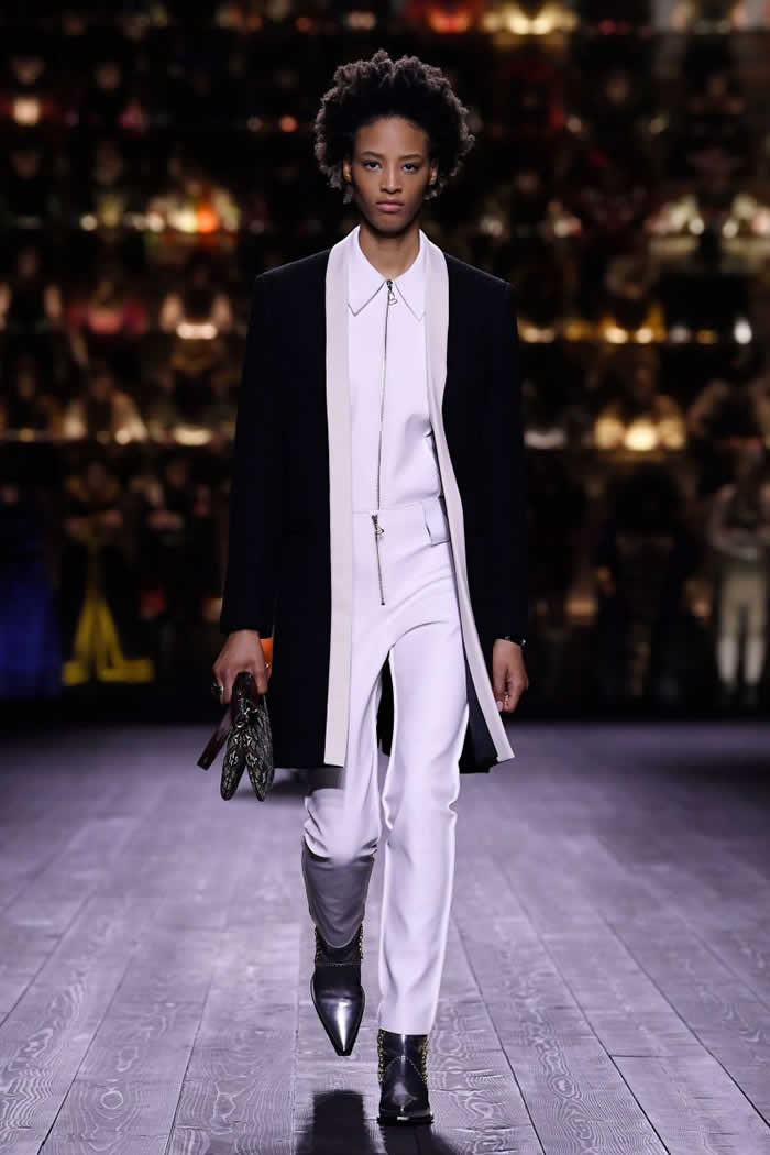 Louis Vuitton Fall Collection 2020 at Paris Fashion week
