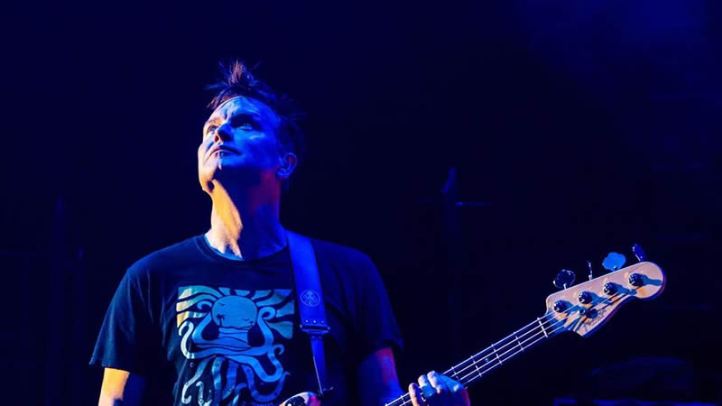 The vocalist of Blink-182 announced cancer