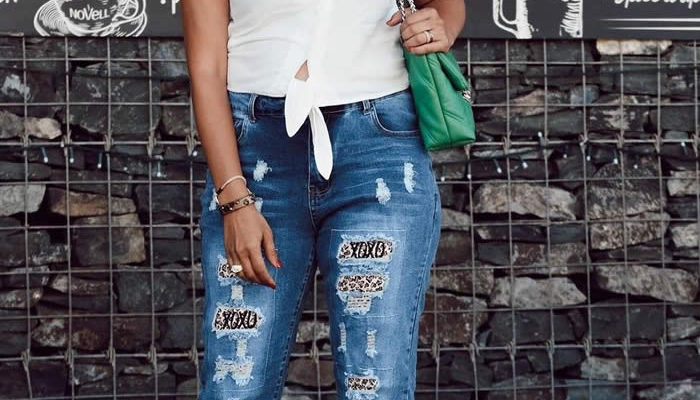 Chic Ripped Jeans for Women
