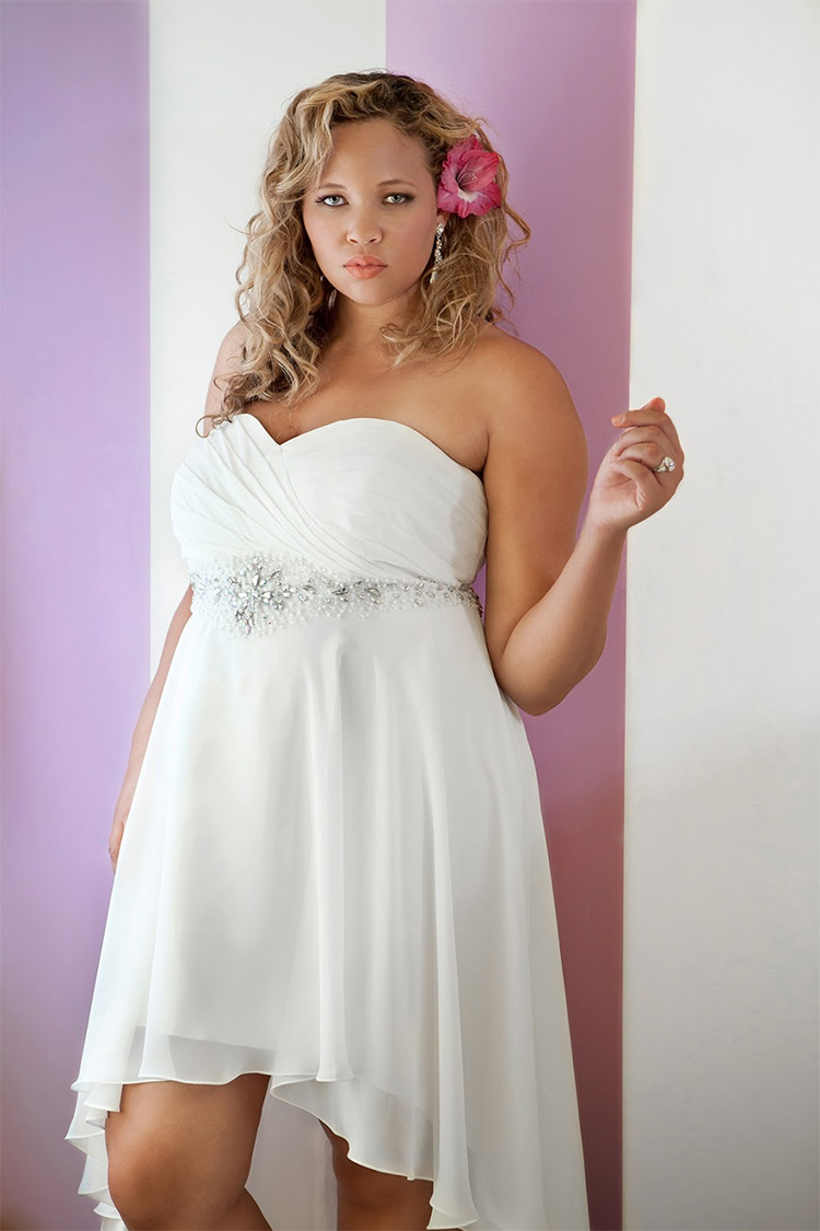 20-best-plus-size-short-wedding-dresses-for-a-playful-look