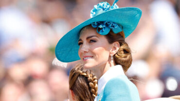 Kate Middleton has just been lauded for the way she’s taking over hearts, even before landing on the throne as Queen